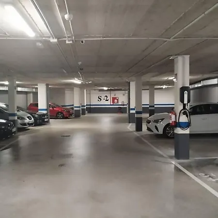 Apartmán Espacioso, 4 Hab, Parking Gratis & Lic: Ebi-02928 *